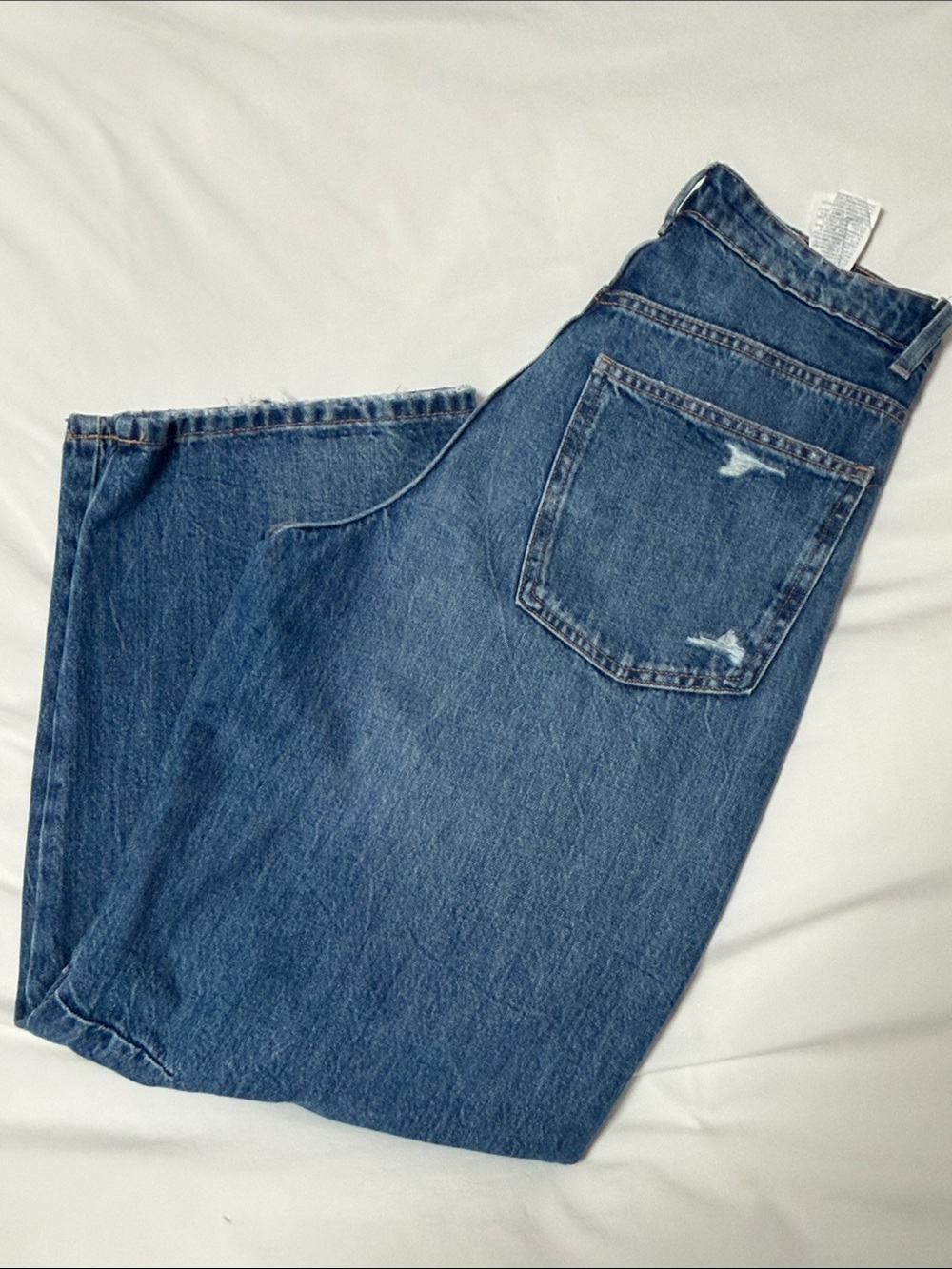 Zara Men's Blue Relaxed Distressed Jeans - Picture 4 of 4
